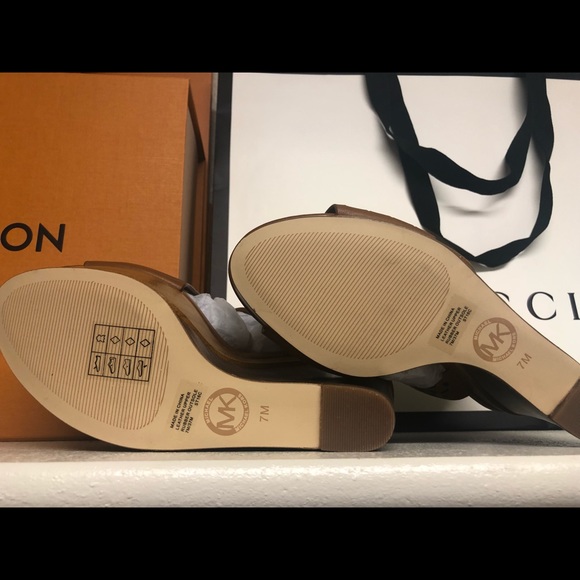 Michael Kors wedge 7 - Picture 3 of 3